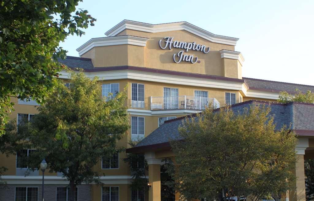 Hampton Inn Holland Ngoại thất bức ảnh