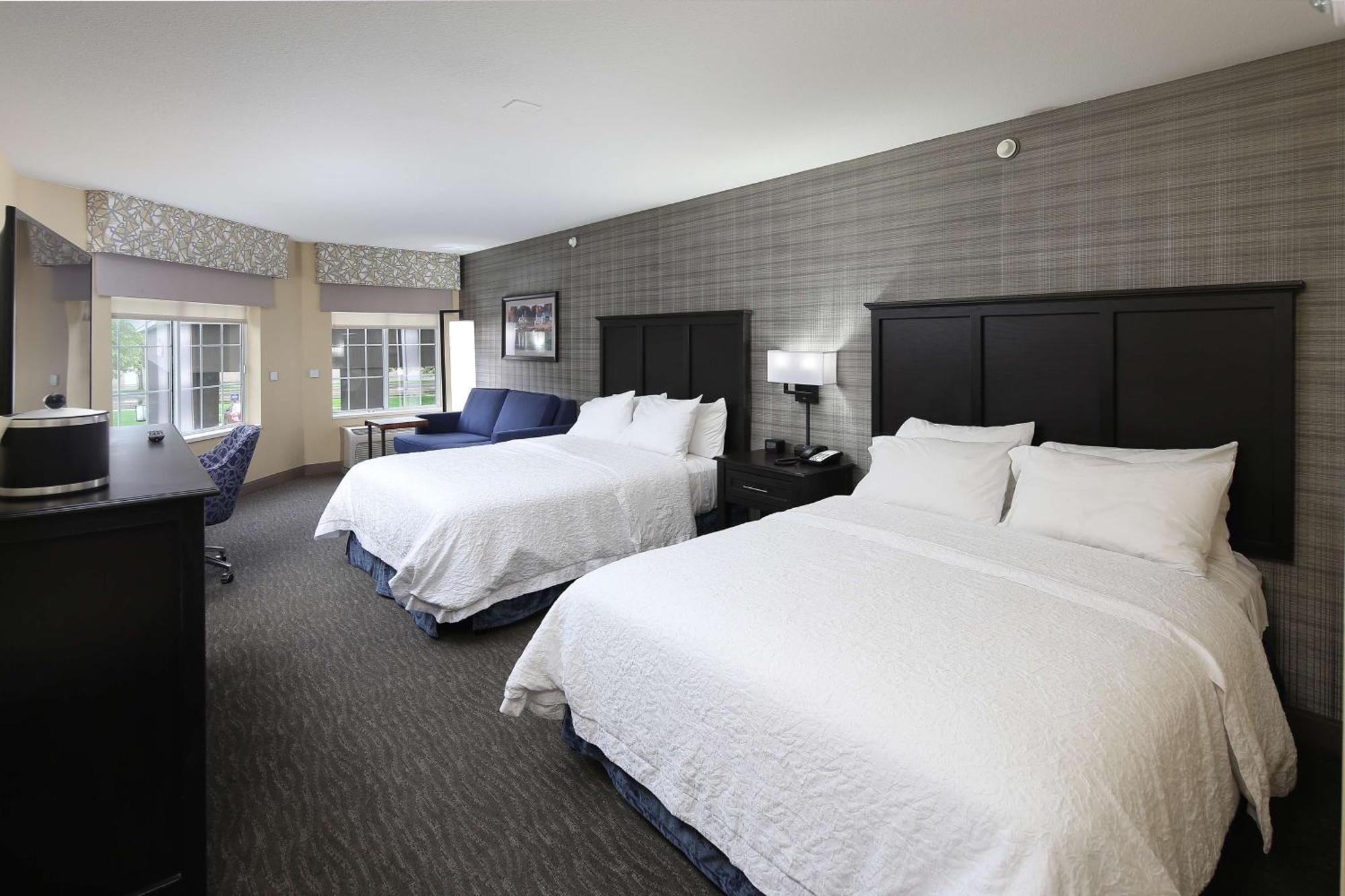 Hampton Inn Holland Ngoại thất bức ảnh