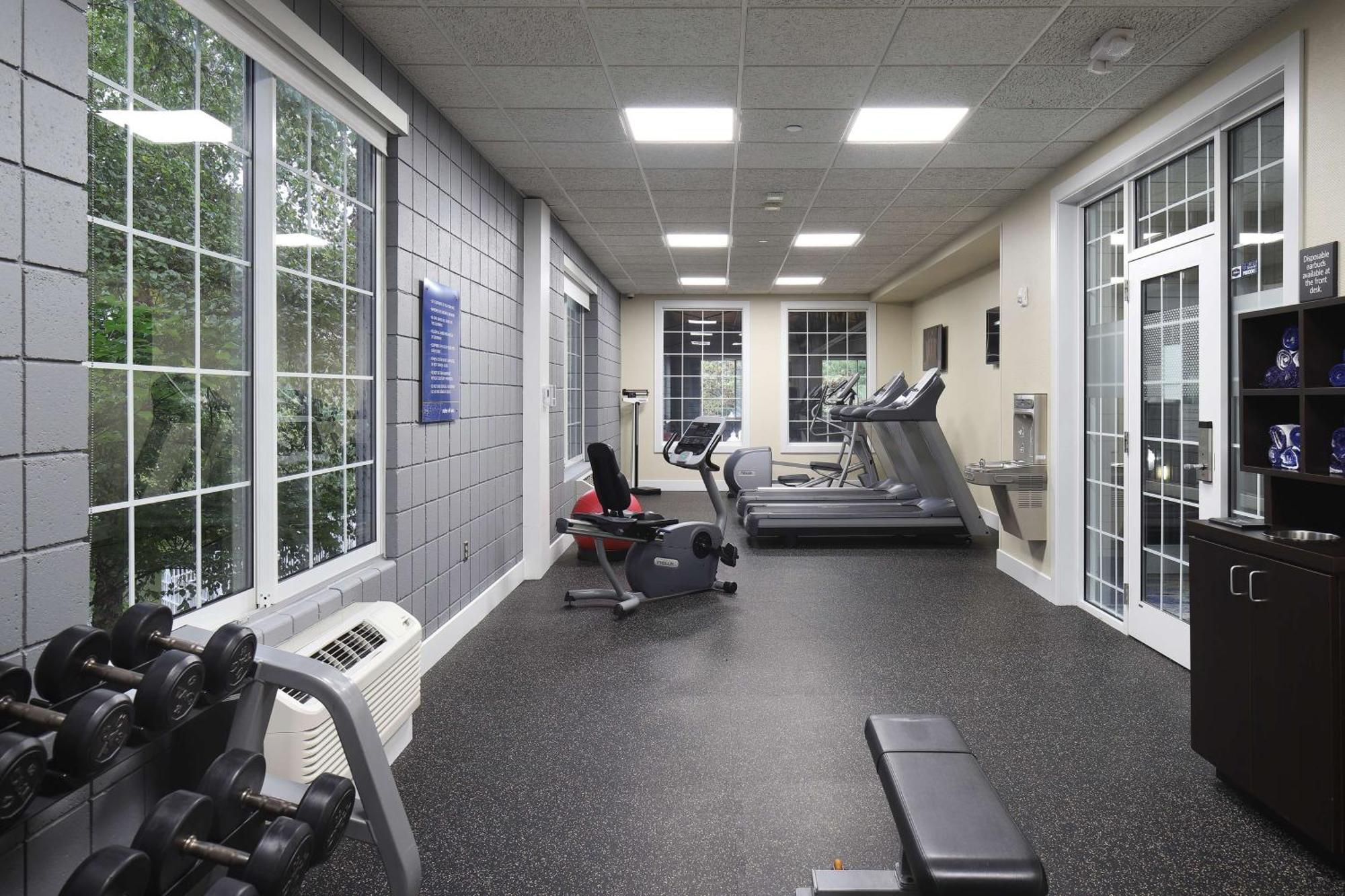 Hampton Inn Holland Ngoại thất bức ảnh