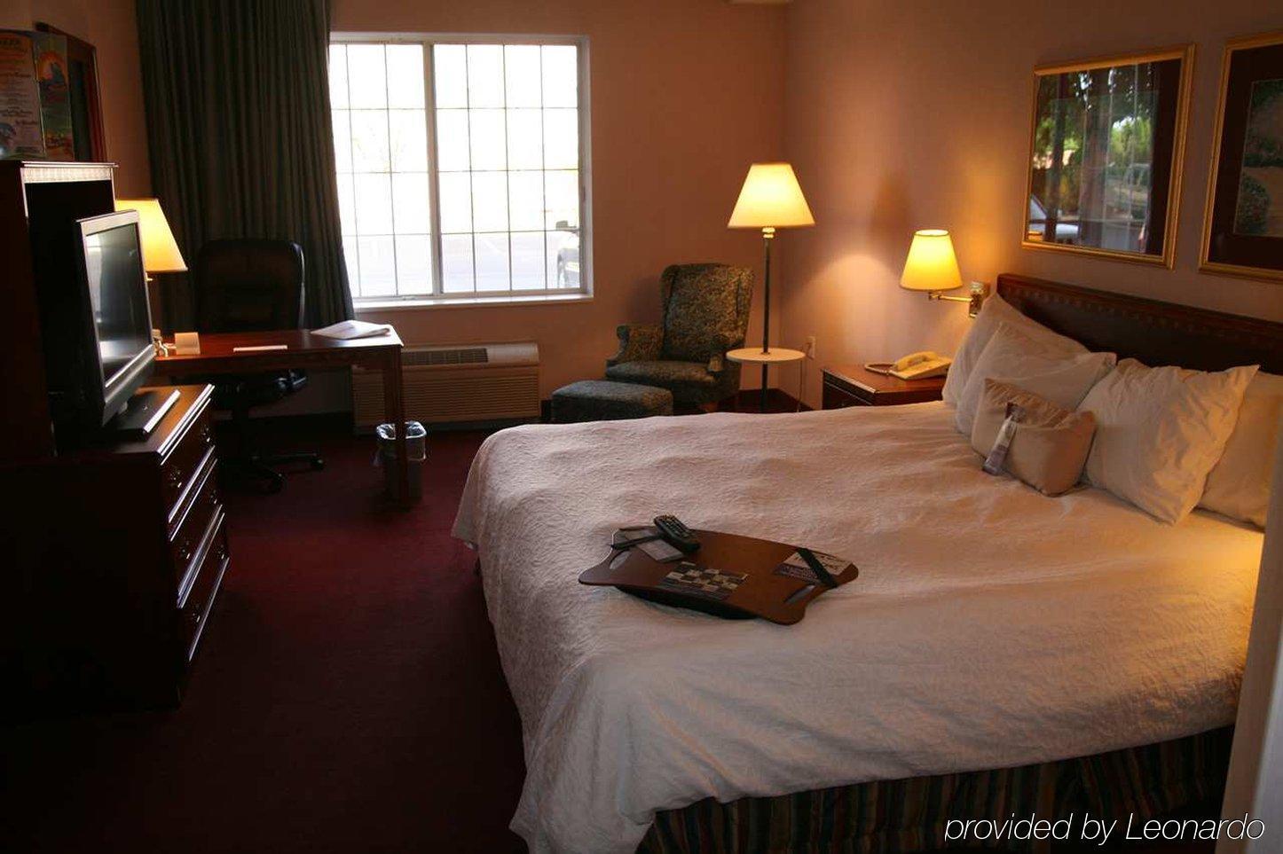 Hampton Inn Holland Phòng bức ảnh