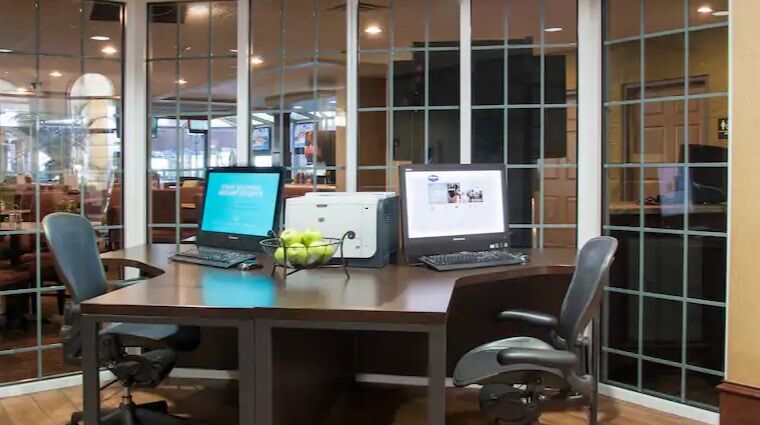 Hampton Inn Holland Ngoại thất bức ảnh
